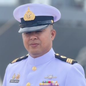 กิตติพงษ์ *******