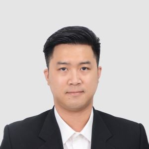 นาย พีรภัทร ภิญโญพจนีย์