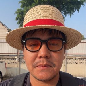 ปริญญา ******