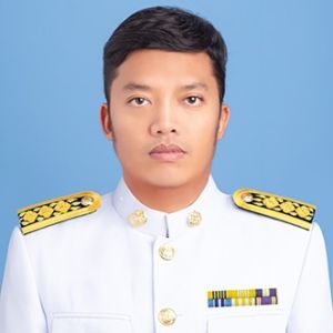 สถาพร *********