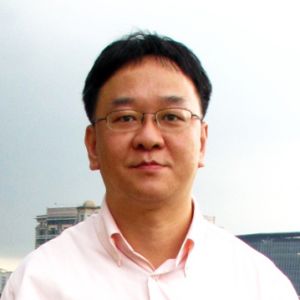 นาย กวี เพทายบรรลือ