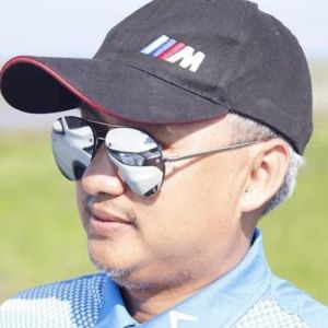 อดุลย์ ขอมีกลาง